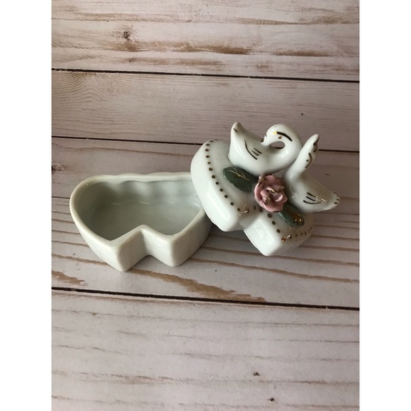 Vintage Heart Shaped Double Swan and Rose Trinket Box - Picture 3 of 5